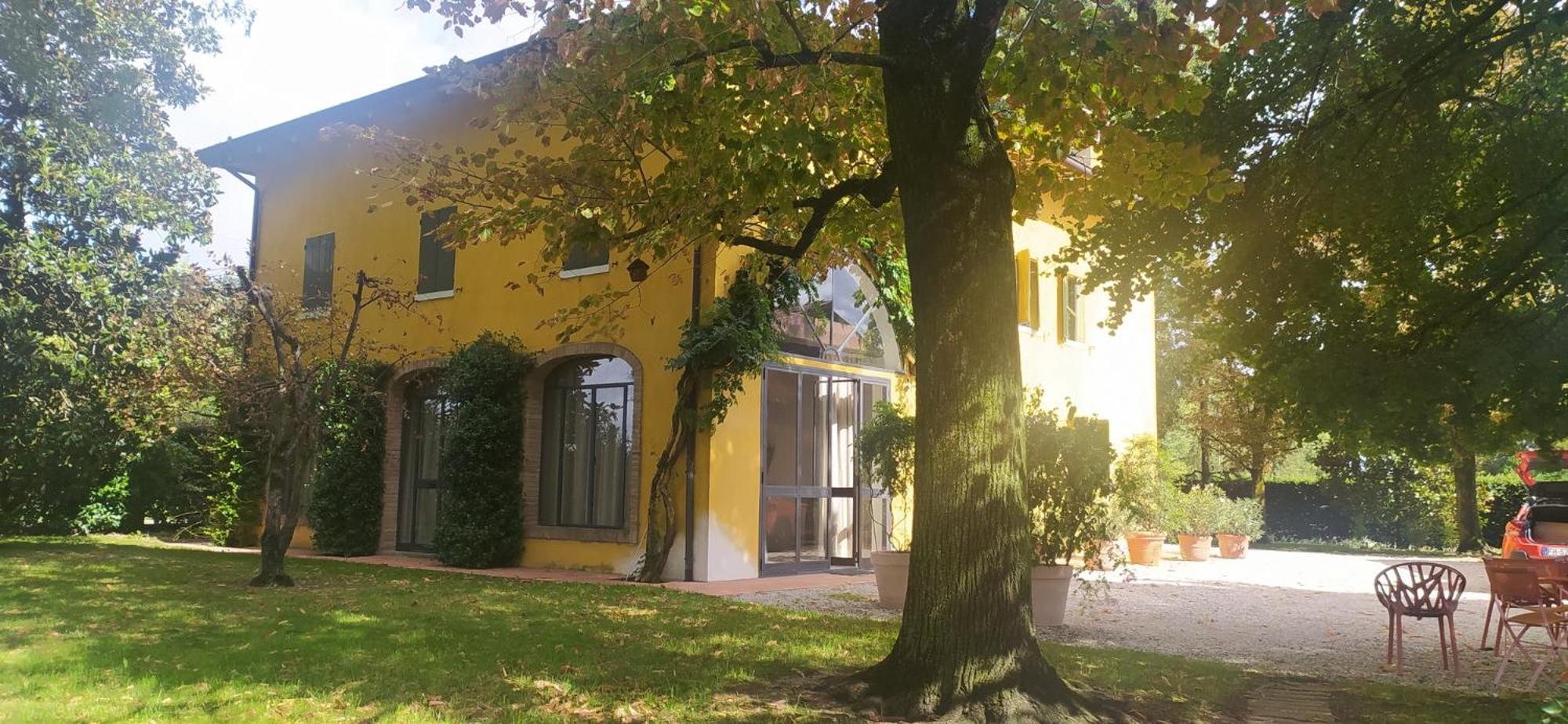 La Rosa Selvatica Bed & Breakfast Ravarino Exterior photo
